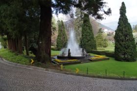 Villa Taranto_Puttenspringbrunnen.JPG