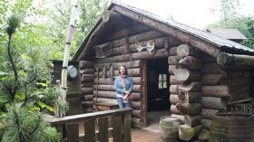 2_Trapper Creek Hut.JPG