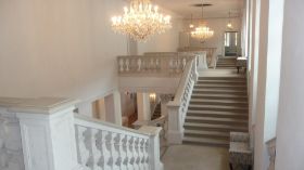Taschenbergpalais - Barockes Treppenhaus.JPG